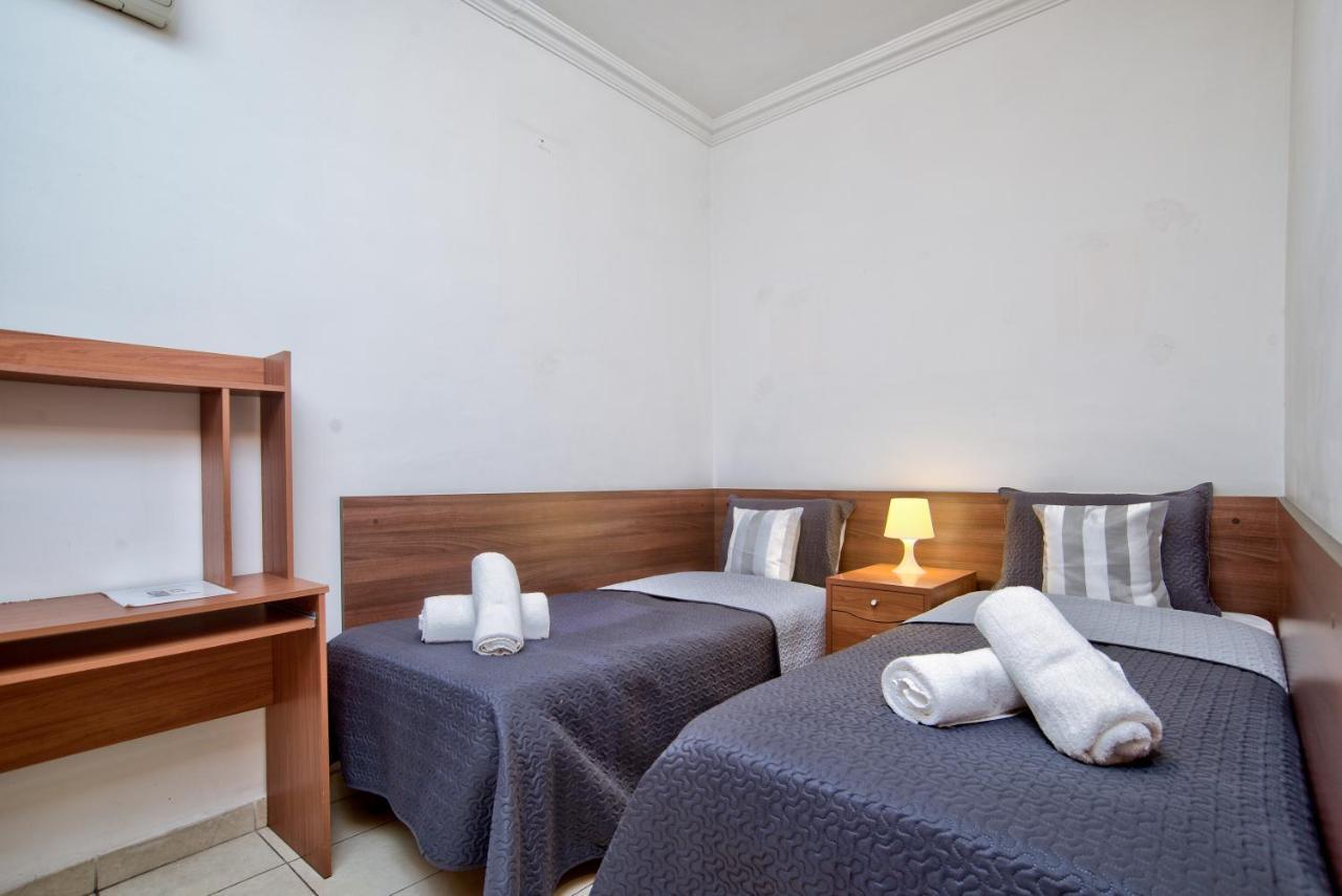 Morina Court - St Julians Seaside Bliss Apartments And Penthouse By Shortletsmalta Saint Julian's Eksteriør billede