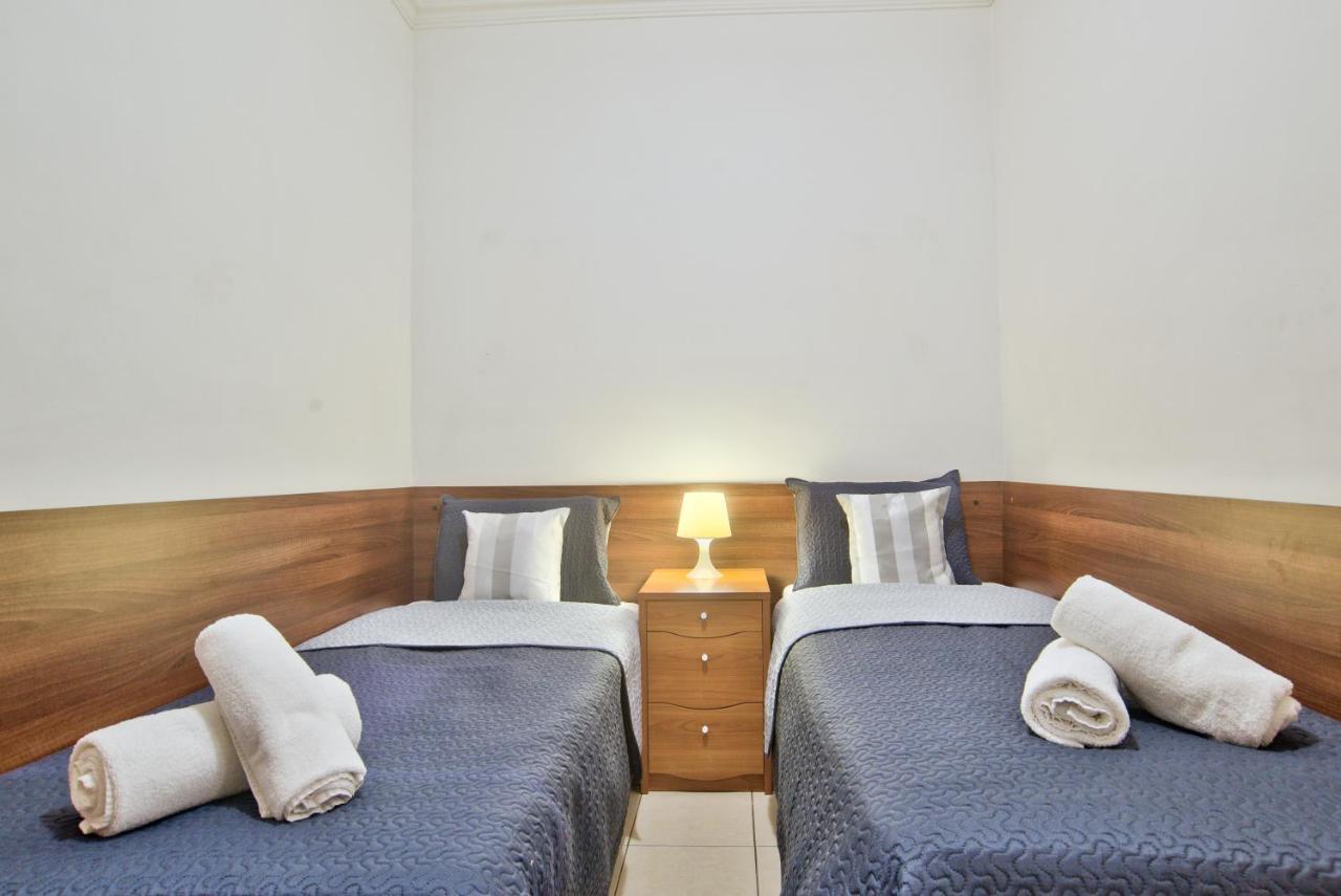 Morina Court - St Julians Seaside Bliss Apartments And Penthouse By Shortletsmalta Saint Julian's Eksteriør billede