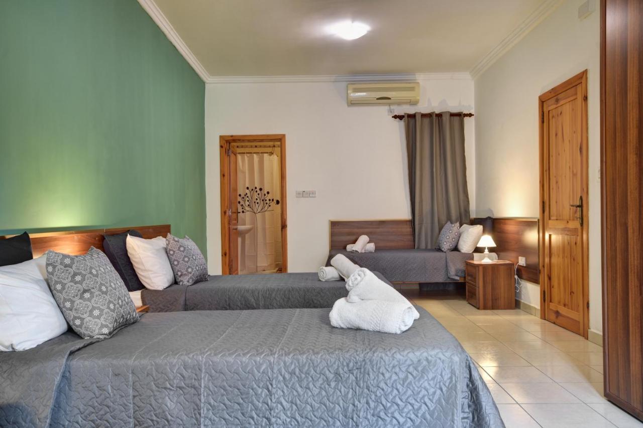 Morina Court - St Julians Seaside Bliss Apartments And Penthouse By Shortletsmalta Saint Julian's Eksteriør billede